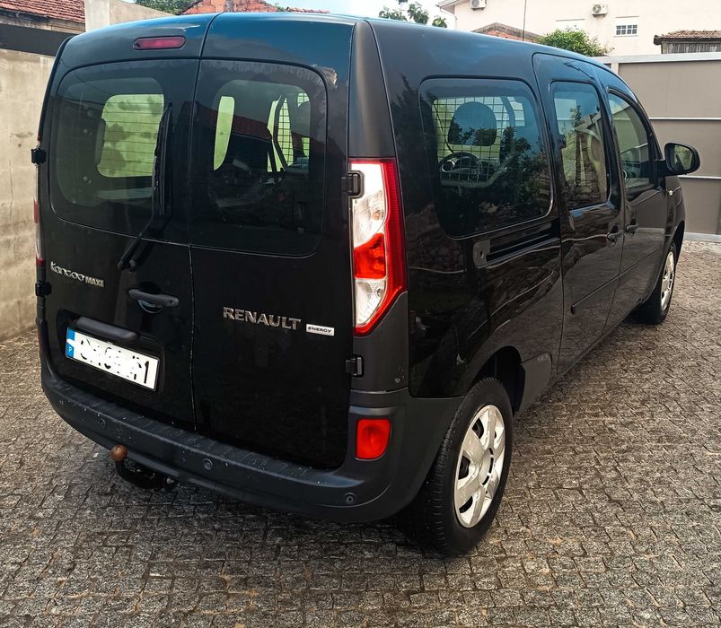 Renault Kangoo 1.5 dCi 110cv Maxi 5 lugares