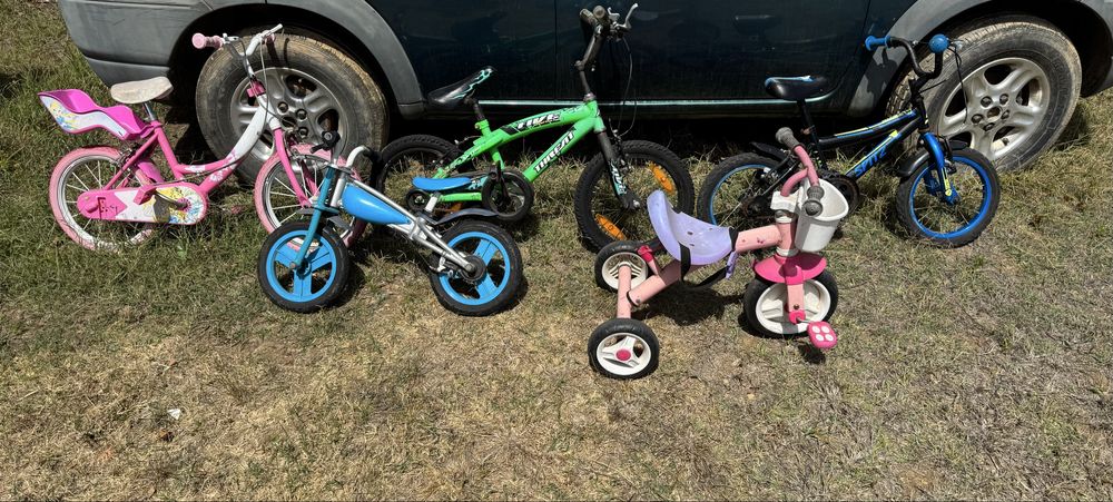 Conjunto de bicicletas para crianças