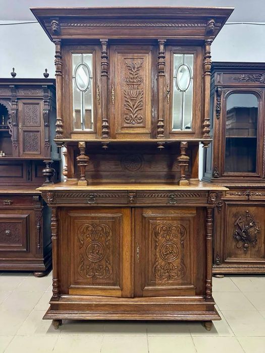 Антикварний сервант вітрина креденс 3996