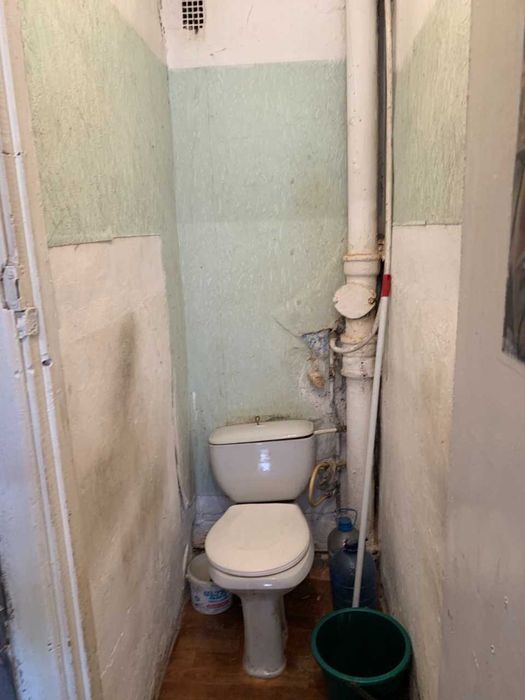 Продаю двокімнатну квартиру  "чешка"( р-он Пашини)