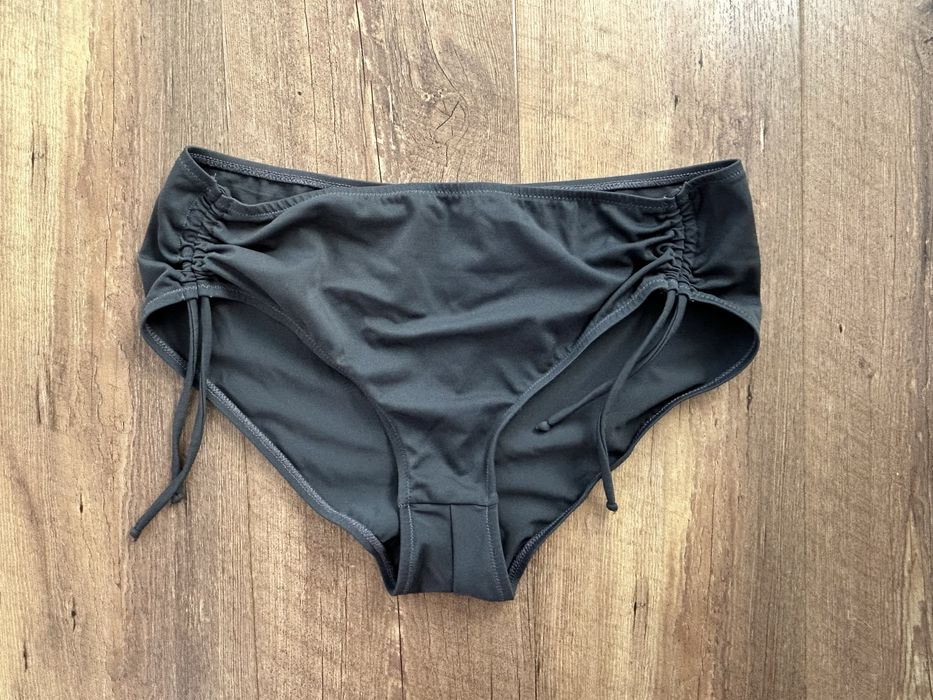 Majtki bikini dół stroju kąpielowego 42
