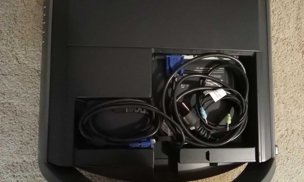 Monitor Sony SDM-HX93