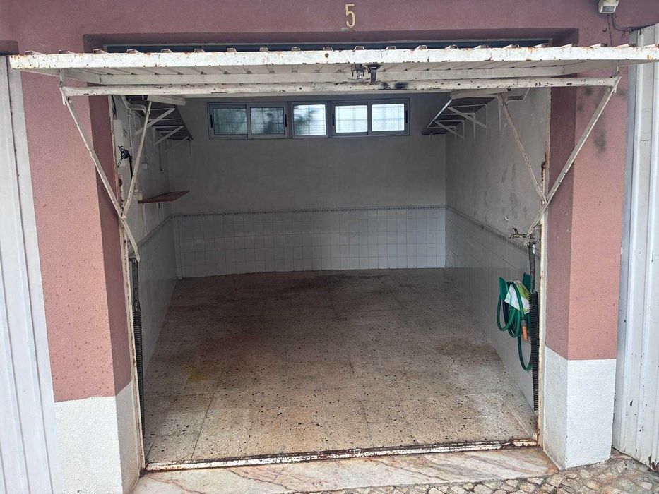Garagem para Arrendar, Quinta da vinha Carcavelos.