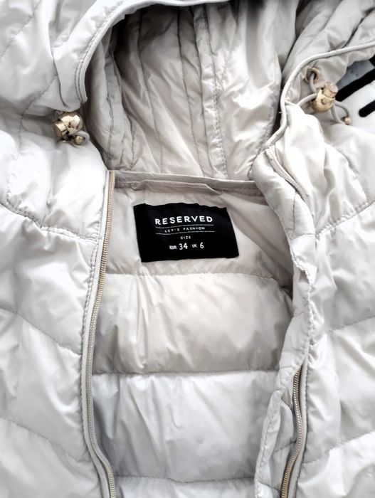 Wiosenna kurtka z kapturem