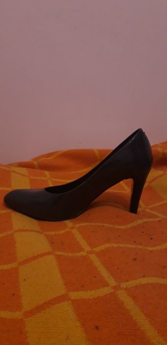 Czółenka rozmiar 37