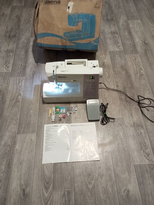 Швейная машина MINERVA MC60C