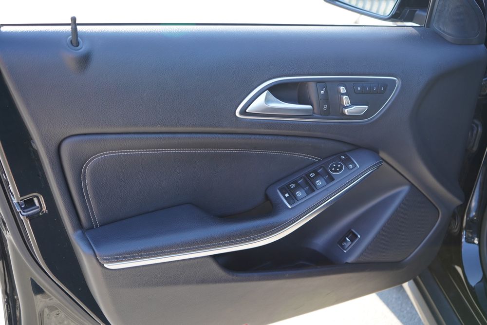 Продам мерседес mercedes gla x156