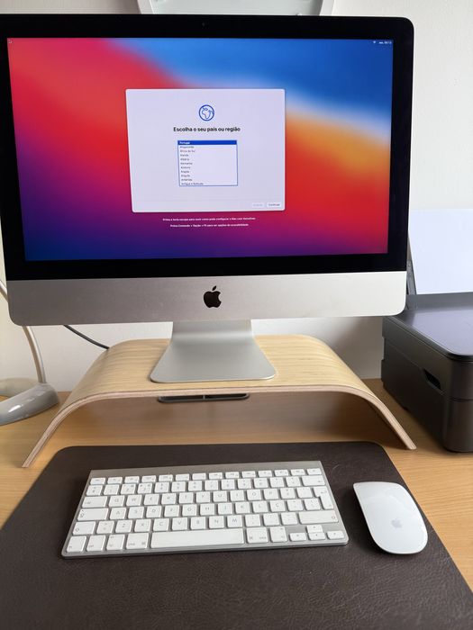 IMac   21,5 polegadas meados 2014 e 500 GB  Como Novo