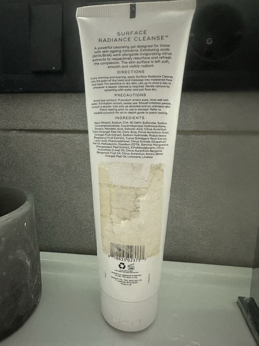 Гель для вмивання Medik8 Surface Radience Cleanse