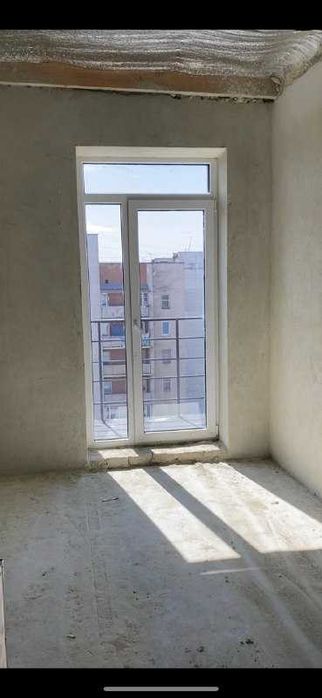 Просторі мансардні квартири 2х та 3х кімнатні