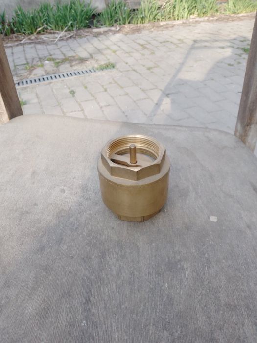 Зворотній  клапан Італія бронза с бронзовой вставкою ф2". 5шт. АЗС