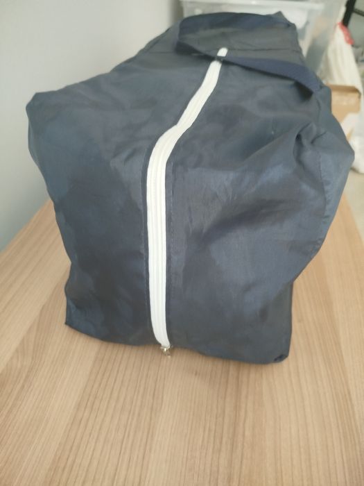 Cama de viagem e colchão