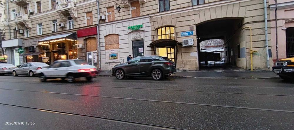 ТЕРМІНОВА ОРЕНДА ПО ВИГІДНІЙ ЦІНІ ! Комерційне приміщення в центрі Харкова !