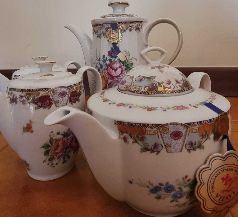 Várias peças de Louça Limoges