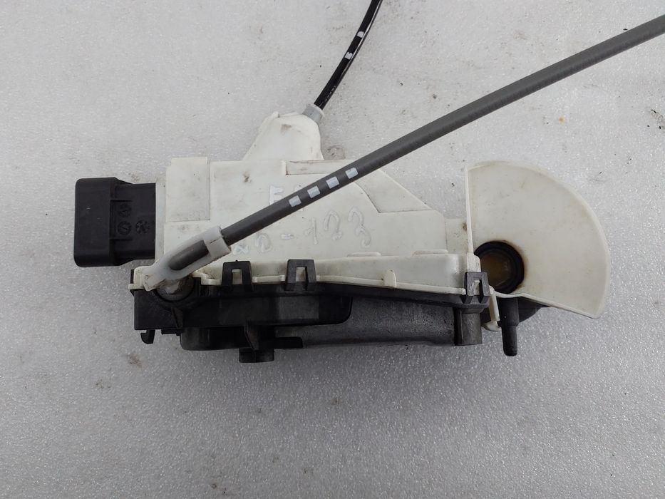 Fechadura / fecho porta frente esquerdo CITROËN C4 Cactus