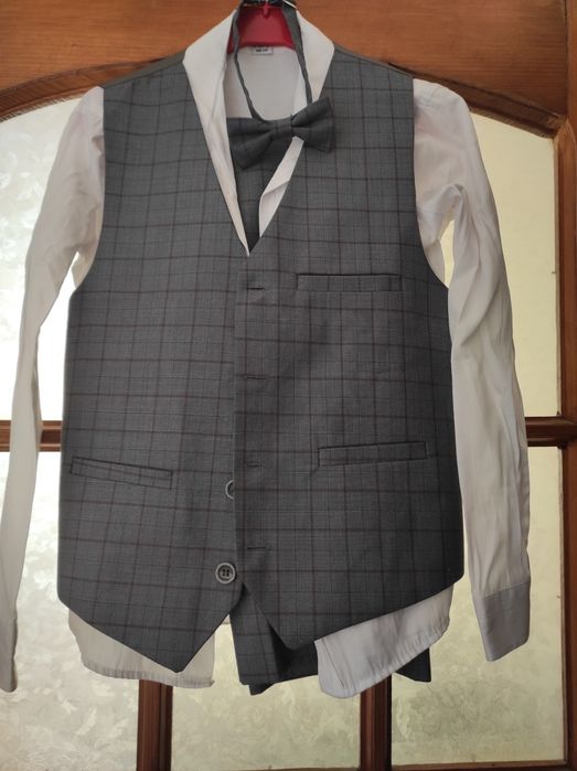 Костюмчик для хлопчика з 5-ти предметів. Новий. Зріст 146