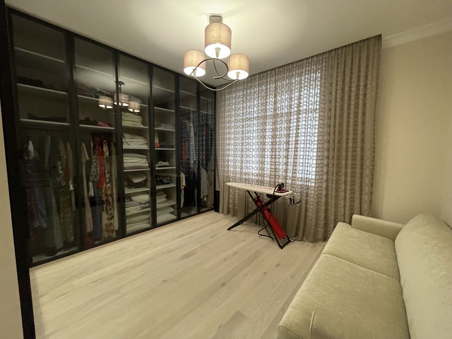 Продаж будинку на Осокорках, метро Славутич, Дарницький район, Київ