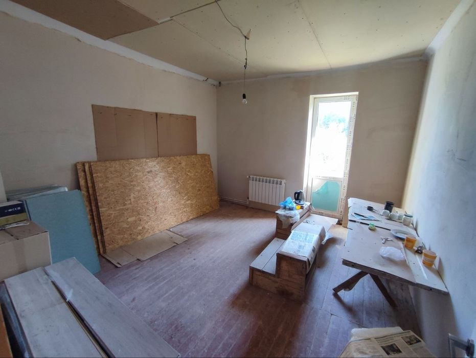 Квартира в селищі Іваничі Двохкімнатна