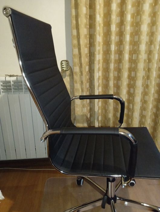 Cadeira de escritório couro sintético