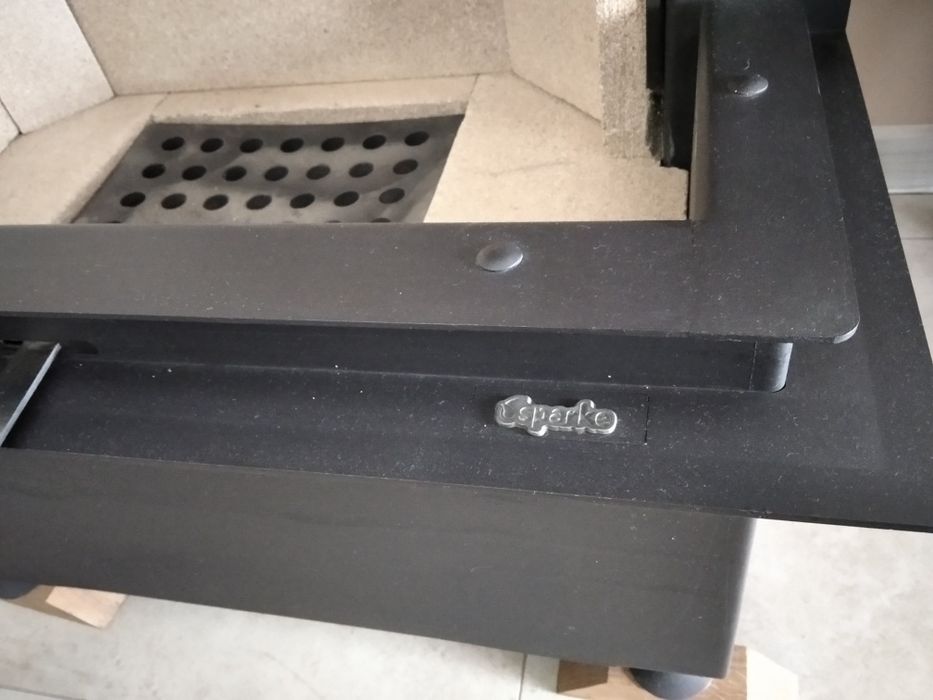 Kominek narożny sparke