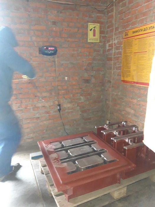 Вібропрес, прес-форми