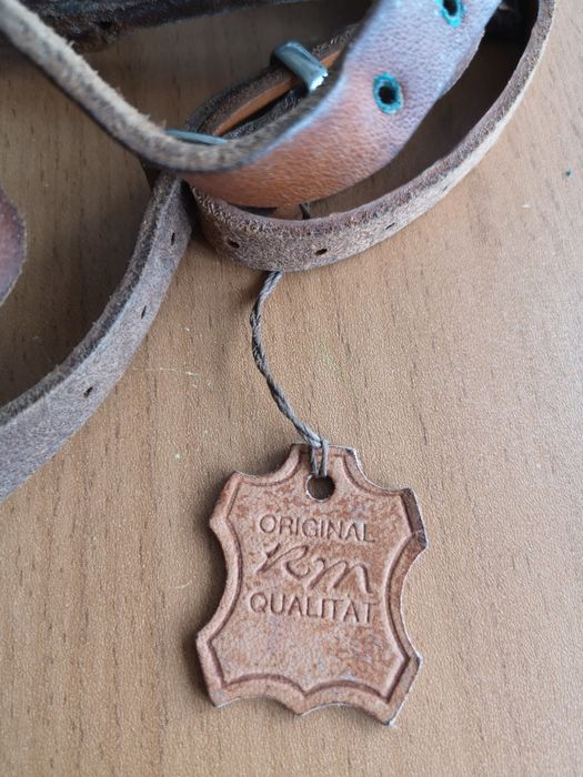 Açaime em couro entrançado para cão