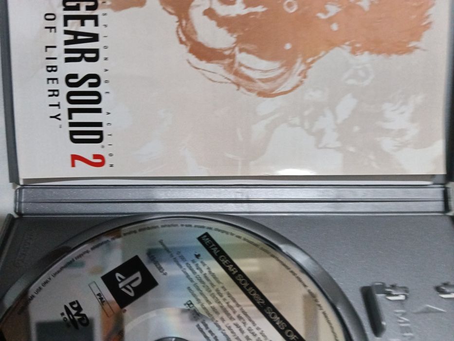 Jogo Ps2 Metal Gear 2