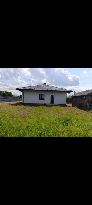 Продам  новий будинок в селі Обенижі