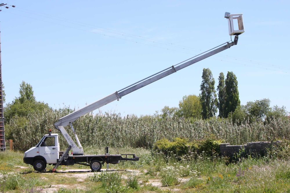 Plataforma elevatória 16m