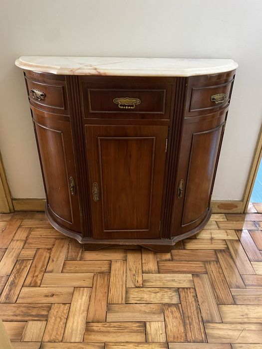 Móvel aparador / sapateira