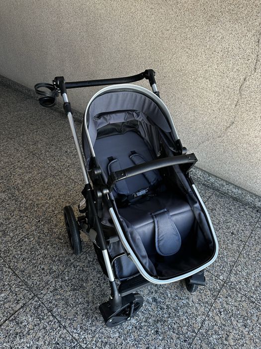 Carrinho de bebê cinza darling KIKKA BOO