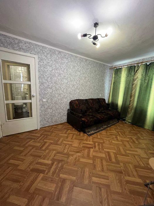 Двокімнатну квартиру в центрі міста
