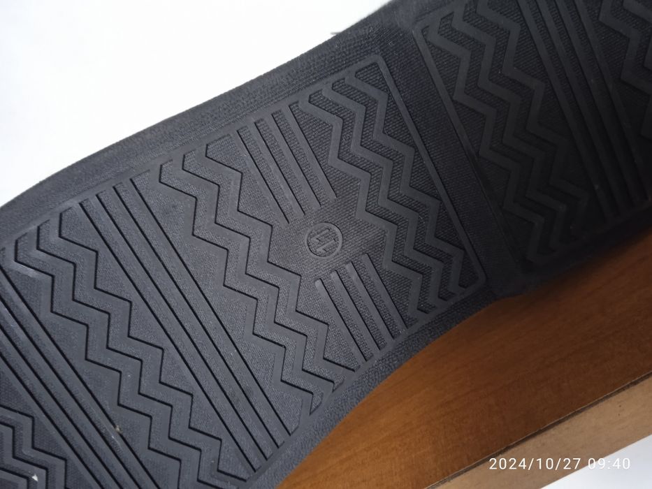 Взуття з Європи чоловіче, 45 розм. 480 грн.