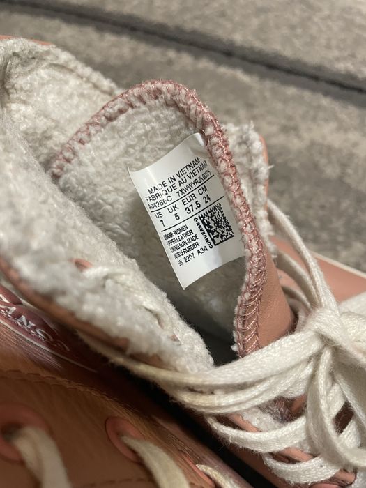 Converse ze skóry