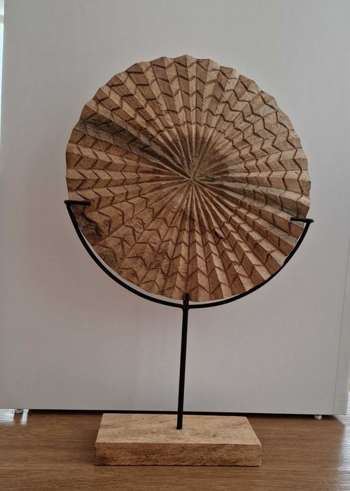 Vendo peça decorativa em madeira
