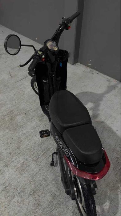 Moto Scooter Eléctrica Como Nova