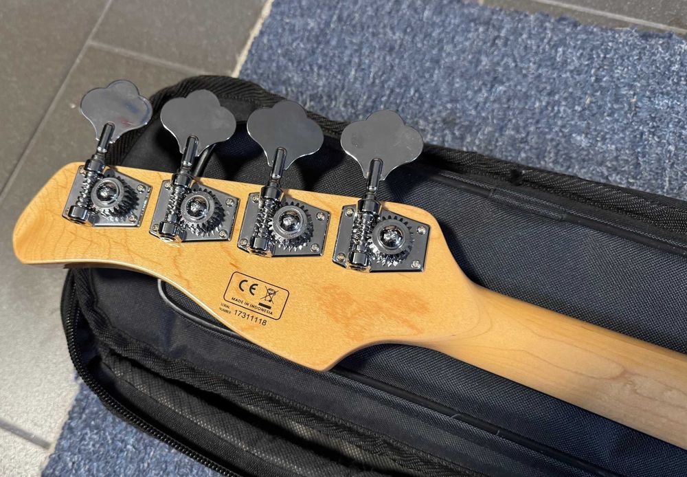 Sire Marcus Miller V7 Vintage Swamp v2