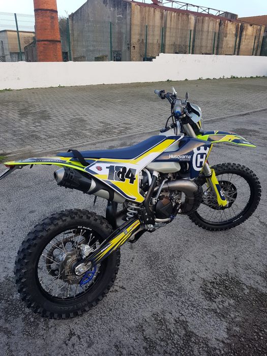 Mota Enduro Husqvarna 250 te modelo 2018