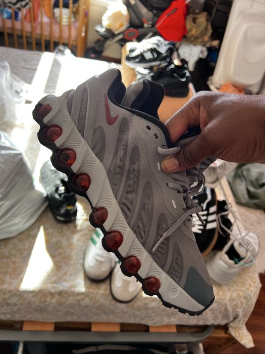 Tenis a venda bom preços  tamanho. 40 a 42