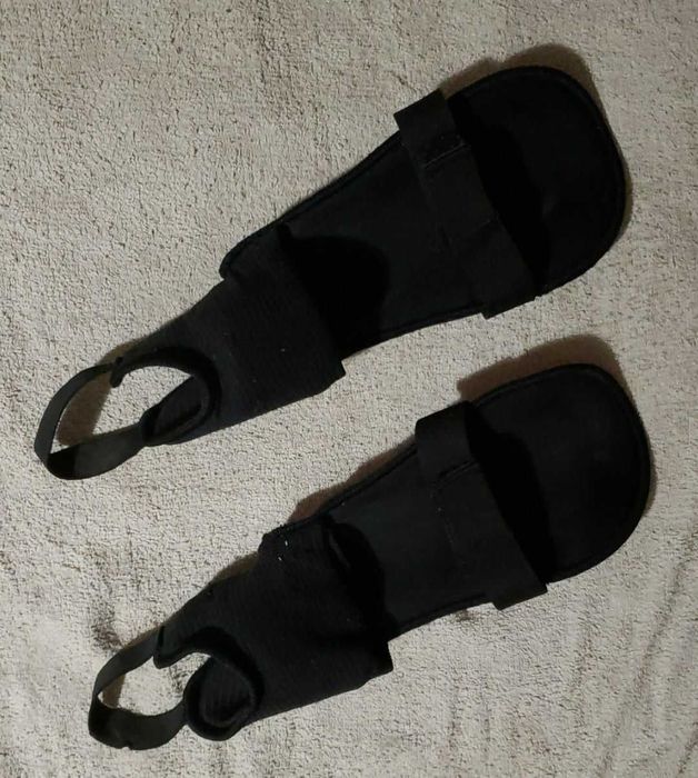 Щитки футбольні Ronex PRO, розмір S