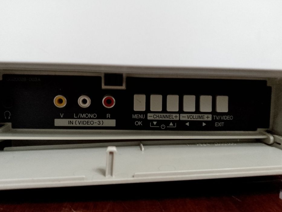 Телевізор JVC AV 2955-VE 29 дюймів