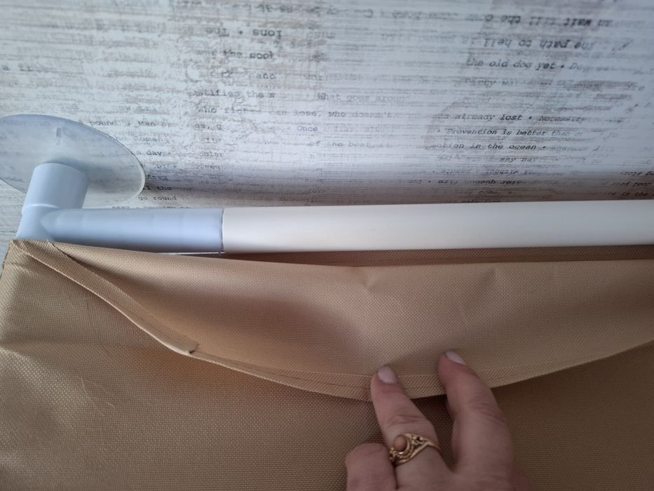 Legowisko dla kota lub małego psa do zawieszenia na oknie