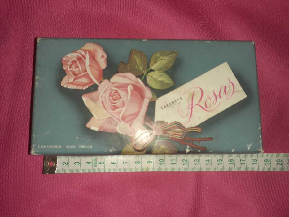Caixa Antiga de Cartão- " Sabonete Rosas "