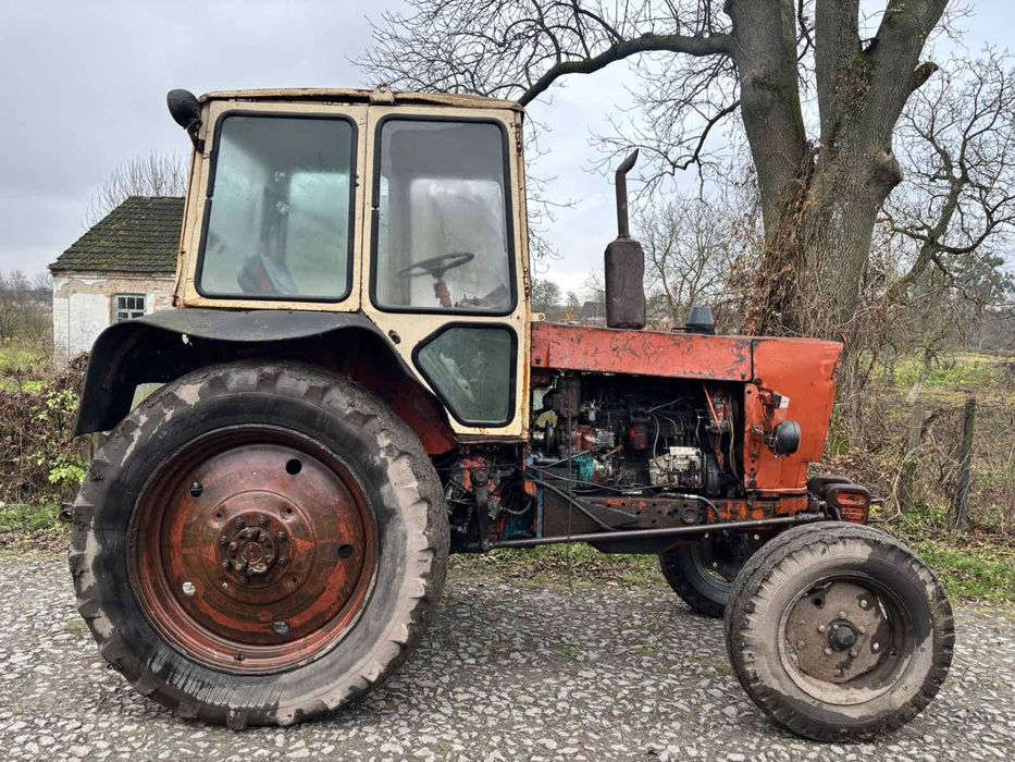 Продам 2 трактори