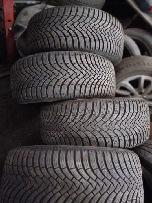 Pneus 235 50 R18