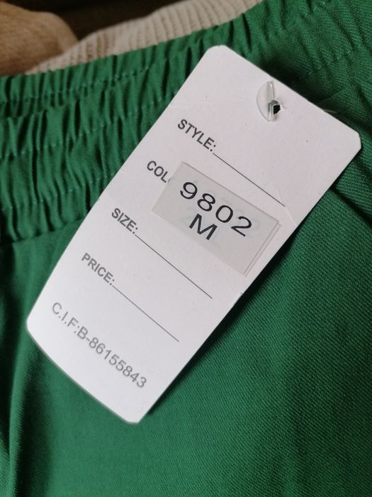 Calças verdes Tam. M