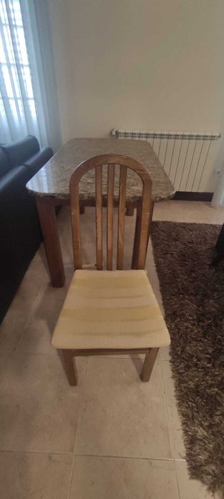 mesa cozinha com tampo de granito polido e 6 cadeiras incluidas