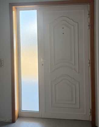 Porta de Entrada Alumínio c/ Lateral Vidro + Fechadura Segurança