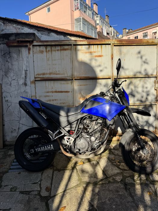 Yamaha xt660x  acidentada pequenos arranjos