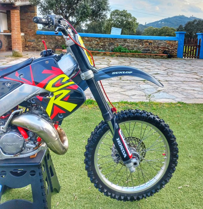 Honda CR 125 ------Vintage